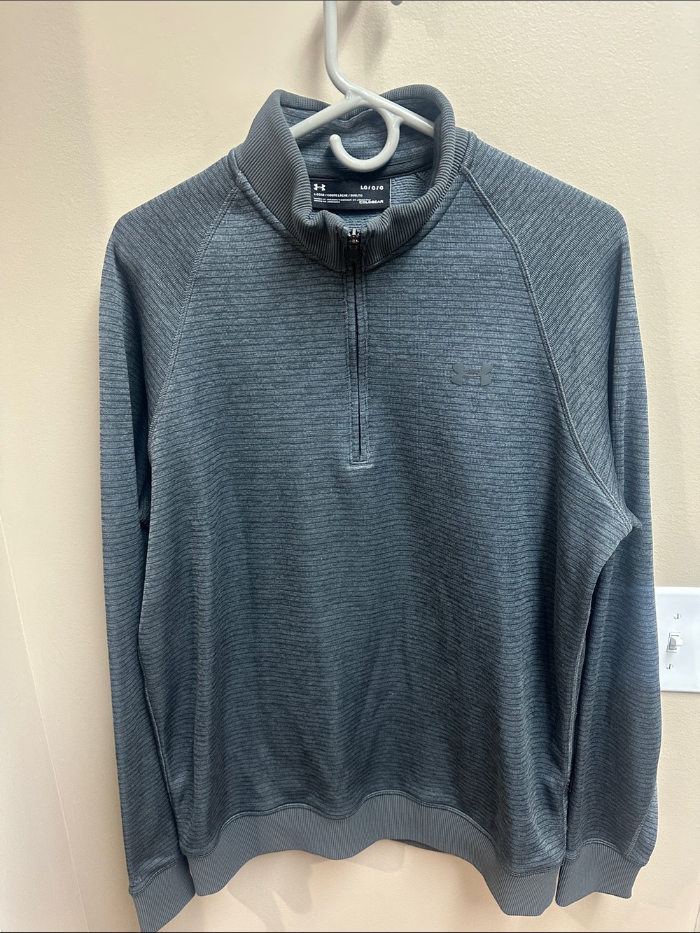 Under Armour Men’s Gray Quarter-Zip Thermal Pullover